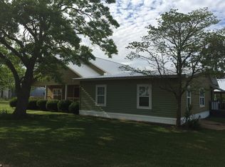 827 Bonnie Tuk Rd, Moultrie, GA 31768