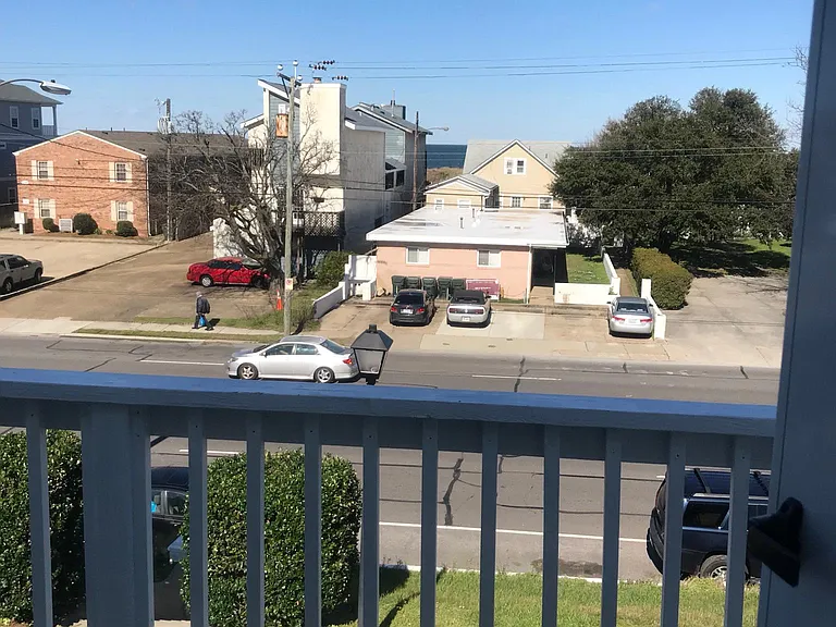 1727 E Ocean View Ave #4 — Photo 3