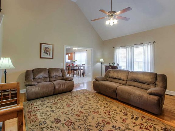 5th image of 5133 Macarthur Ave