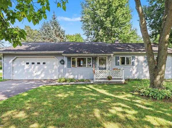 314 N Saginaw St, Montrose, MI 48457