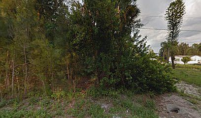 4th image of 7977 Marx Dr
