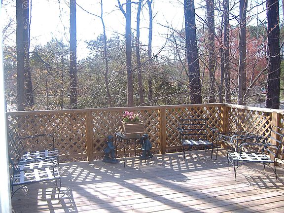 Large Deck - less than 2 years old