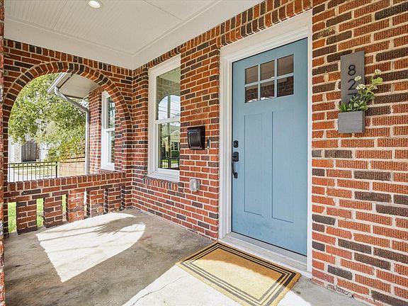 4th image of 827 Sledge St