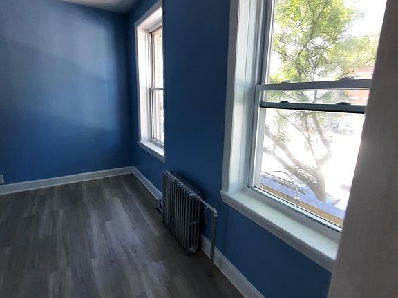 2nd image of 1875 Amsterdam Ave #2E