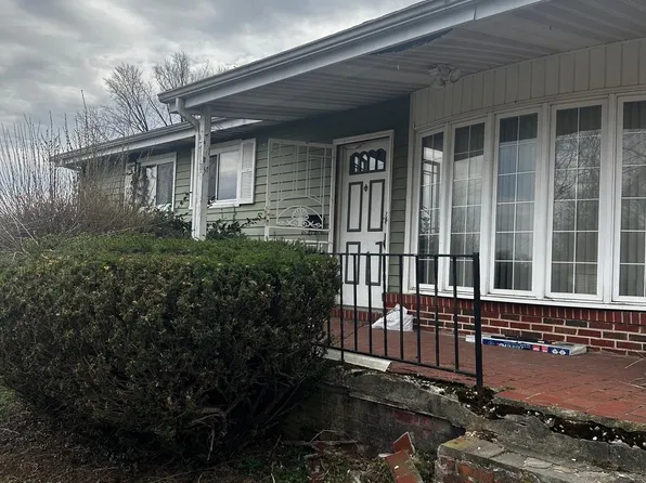 6110 Talles Rd, Baltimore, MD 21207