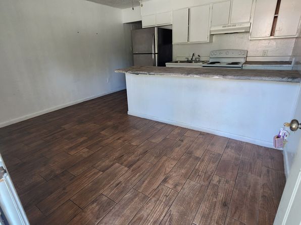 2520 Hewes Ave #B