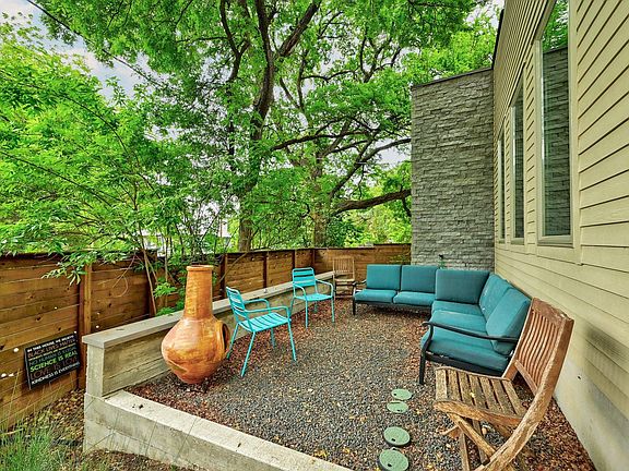 3rd image of 2100 Glendale Pl #A