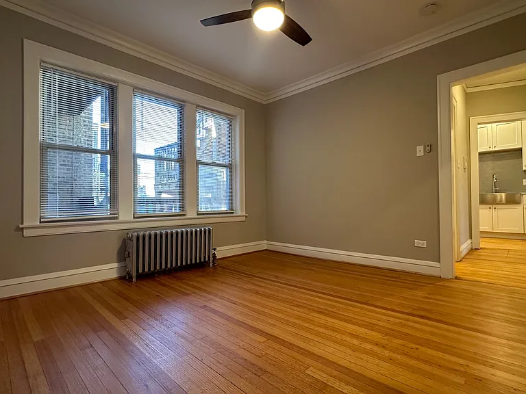 6556 S Fairfield Ave #1 — Photo 4