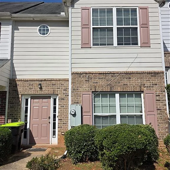 7067 Brookview Cir — Photo 1