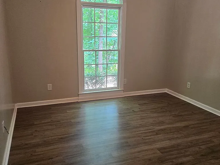 585 Cecily Dr — Photo 29