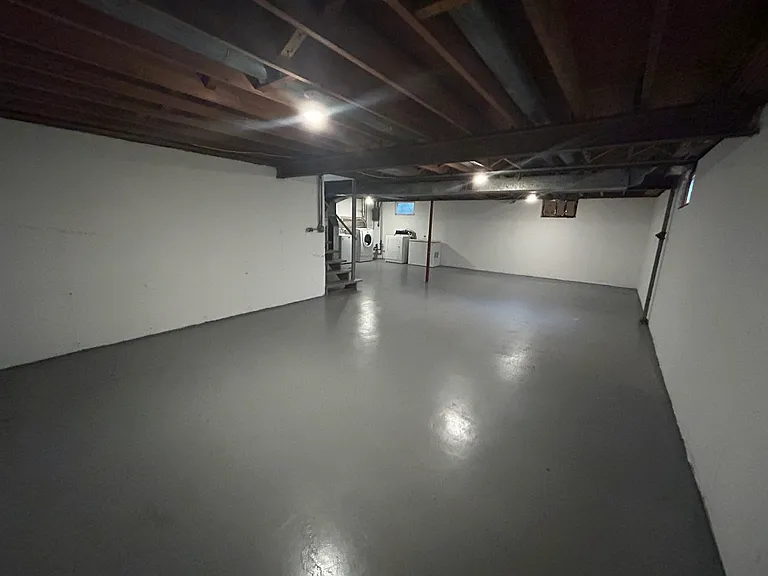 1716 Maple Ln — Photo 11