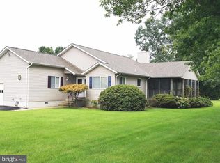 2901 Riverview Dr, Colonial Beach, VA 22443