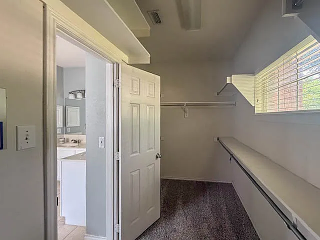 104 San Mateo Ct — Photo 17