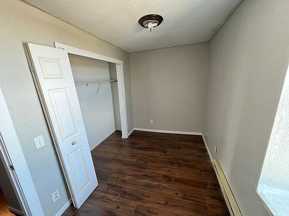 4th image of 300 1st St S APT 1