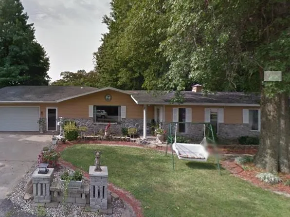 708 E Candy Cane Ln, West Frankfort, IL 62896