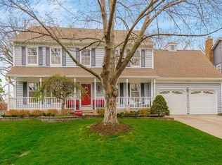 9708 W 121st Ter, Overland Park, KS 66213