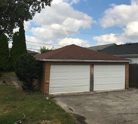 3rd image of 9436 S McVicker Ave