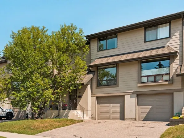 5019 W 46th Ave SW #9, Calgary, AB T3E 6R1