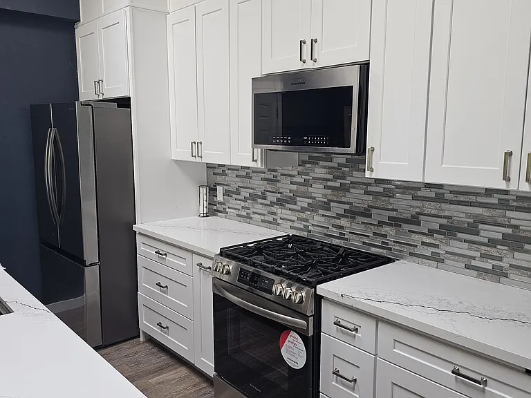 1020 151st Ave SE #1 — Photo 2