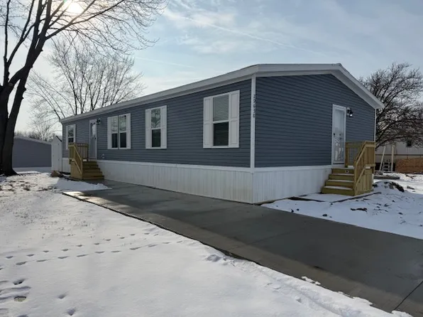 4 Bed 2 Bath Single Section Plan, Carriage Way