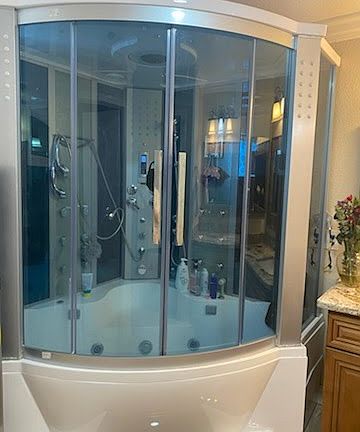 4th image of 487 Louisville St #2M