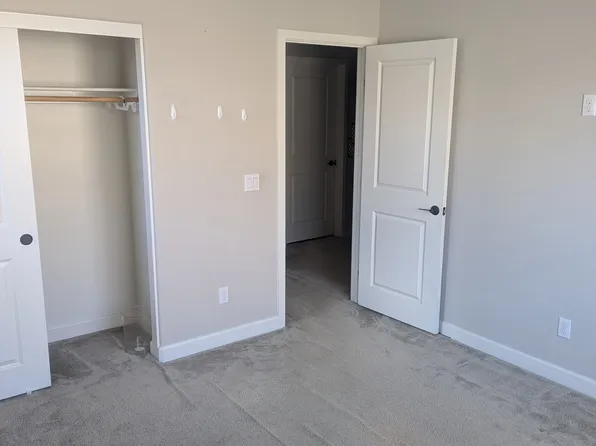 1576 Castillo Way Unit 47, Vista, CA 92081