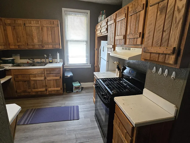 670 Willey St — Photo 11