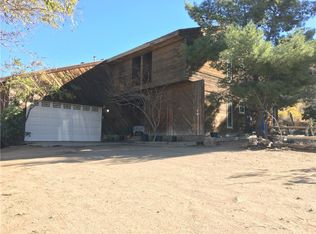 520 E Soledad Pass Rd, Palmdale, CA 93550