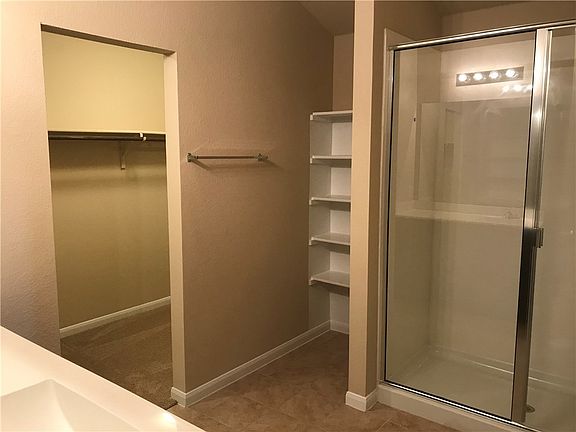 5th image of 6000 Montrelia Dr