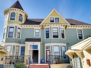 Torrey Arms Apartments, San Diego, CA 92103