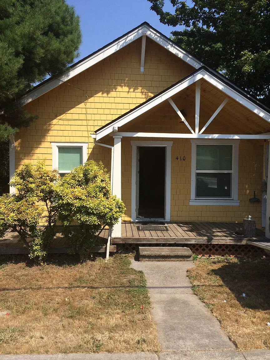 410 S Pine St photo 1