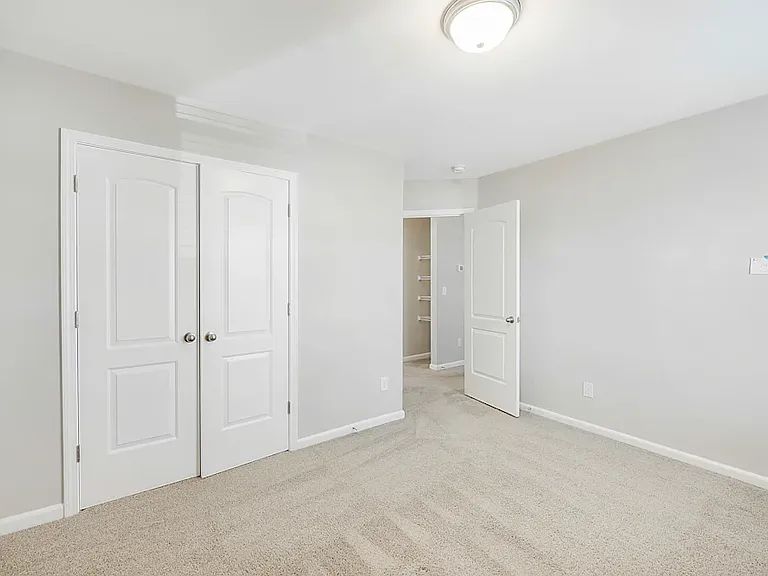 209 Kirkside Dr — Photo 13