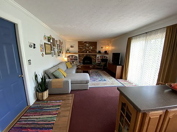 5th image of 7106 Grantham Way