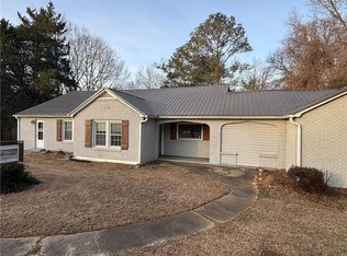 802 N Park St, Carrollton, GA 30117