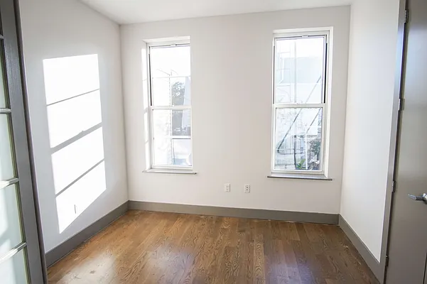 Rented by Lofts and Flats LLC | media 29