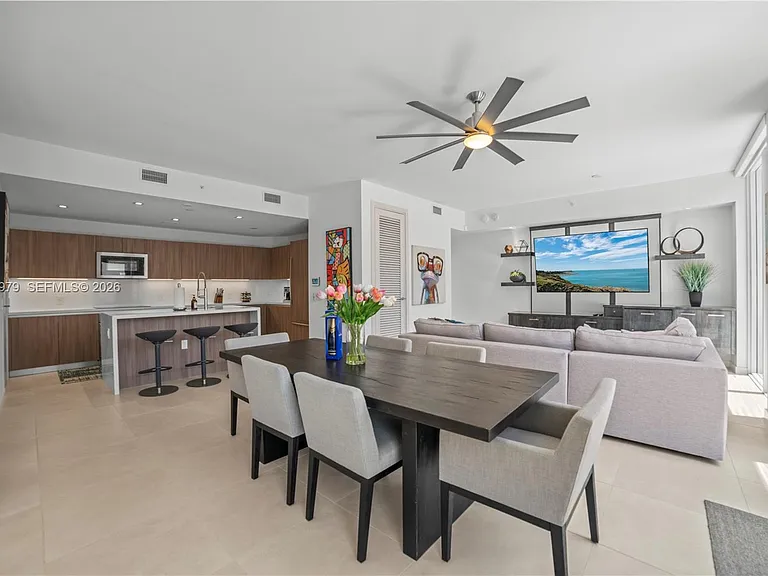401 N Birch Rd #Townhouse 2 — Photo 9