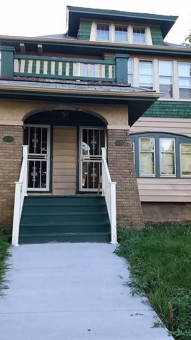 2577 N 50th St photo 1