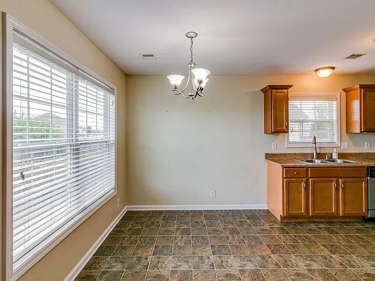 988 Chardea Ct — Photo 14
