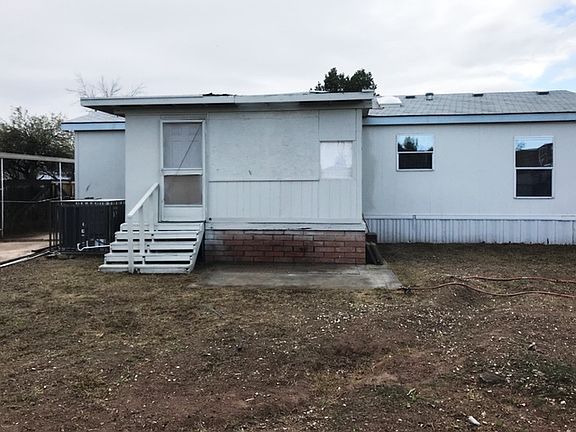 2nd image of 2832 W Palmetto St