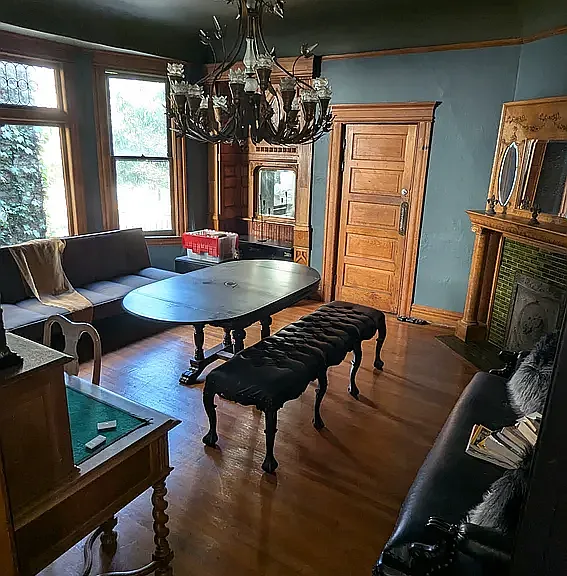 826 S Burlington Ave #G1 — Photo 12