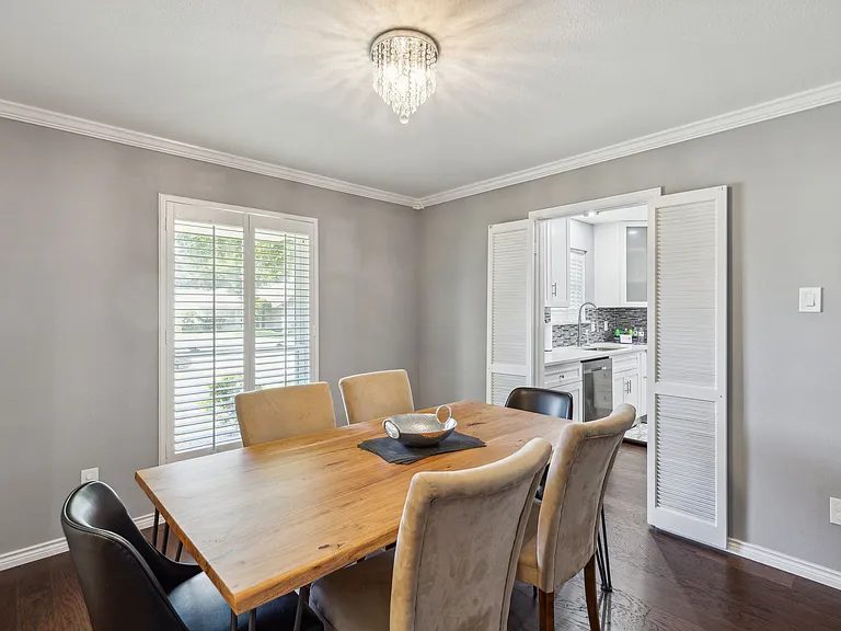 1819 Auburn Dr — Photo 12