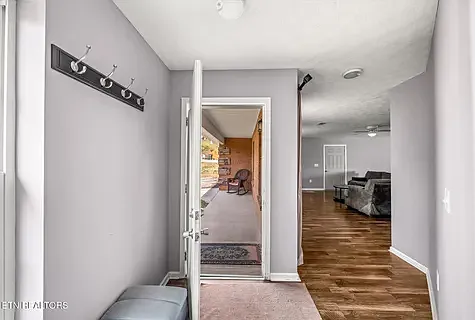 1250 Tramel Rd — Photo 2