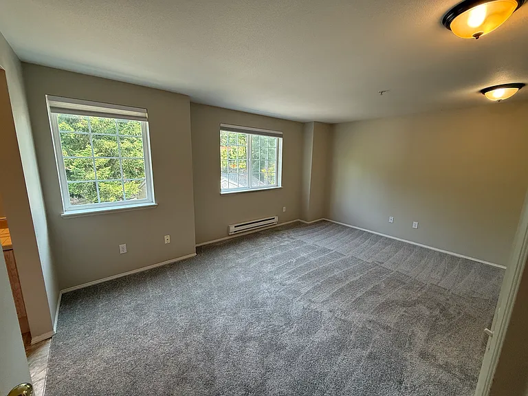 1688 118th Ave SE #B304 — Photo 8