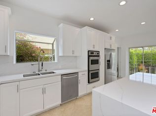 272 S Palm Dr, Beverly Hills, CA 90212