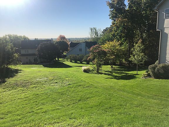 4th image of 1355 Westley Ln