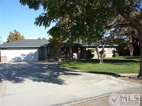 2nd image of 7473 Oxford Ave