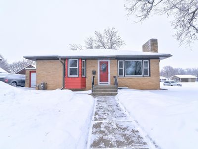 1121 N 9th St, Estherville, IA, 51334