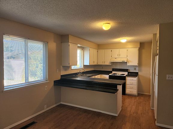 2nd image of 102 N 48th Ave #1