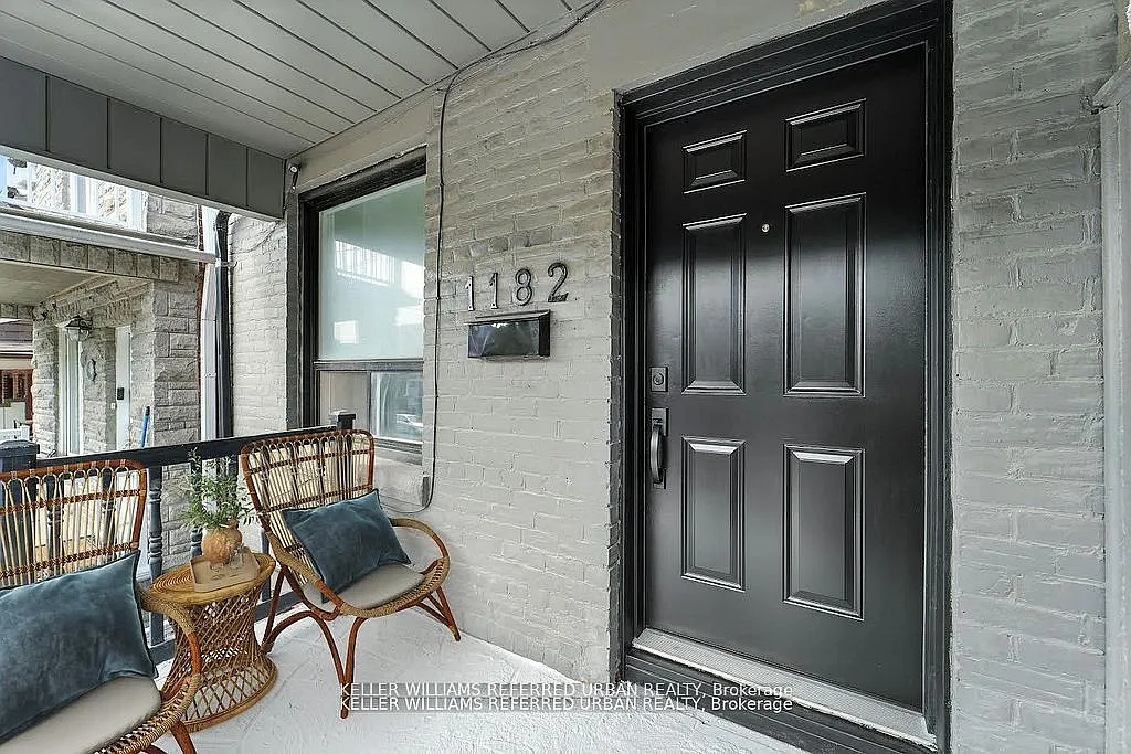 4 bed, $3,999 — Photo 1