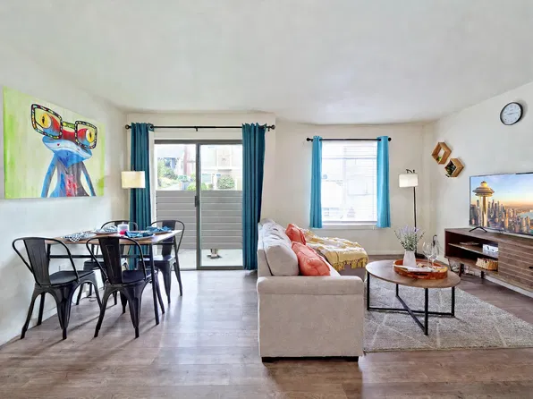 3024 NE 145th St APT 4, Seattle, WA 98155